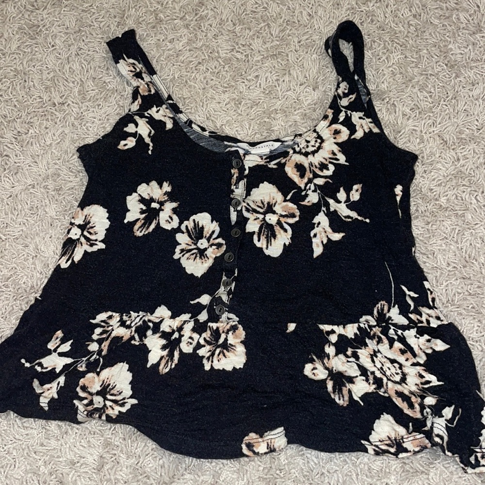 Aeropostale button ruffle tank